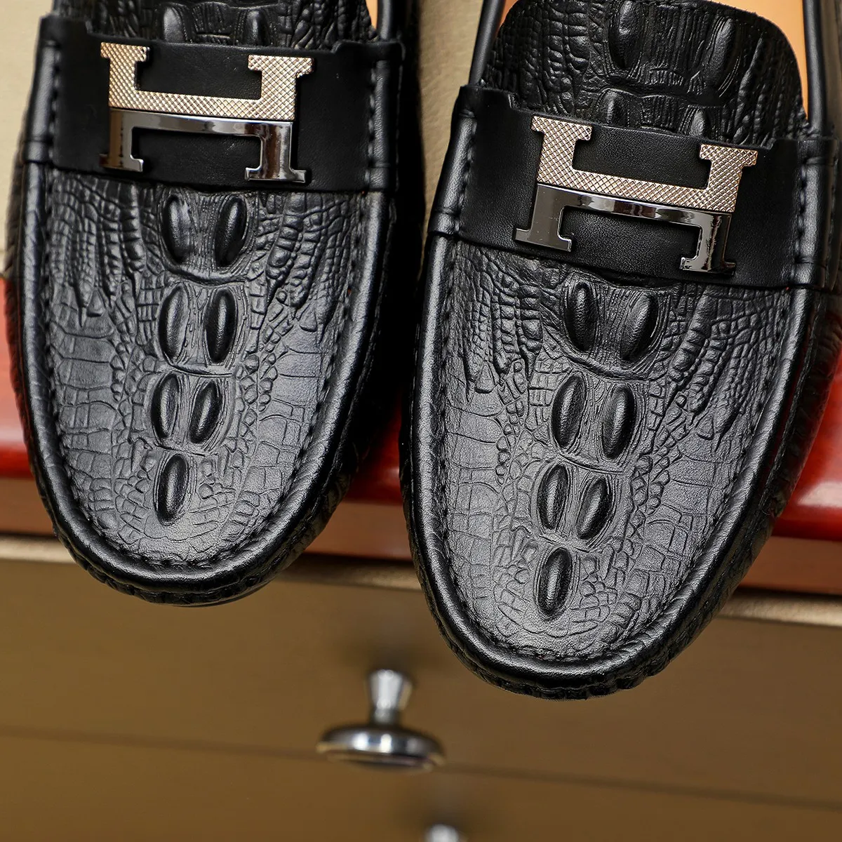 Men's shoes 💰360 🕷🕷【HERMES】The same style as Hermès counters🇨🇳Classic slip-on shoes 1:1 mold opening💯Original quality🍓Using imported first-layer cowhide🍅Pigskin lining🌶🌶Super high-end men's leather shoes🇨🇳Solid and stable Very special🍇 Color, optional! Code number 38-45……